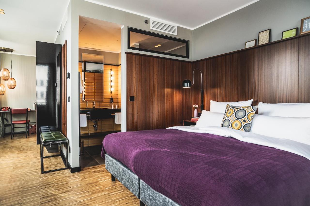 Henri Hotel Duesseldorf Downtown Exterior photo