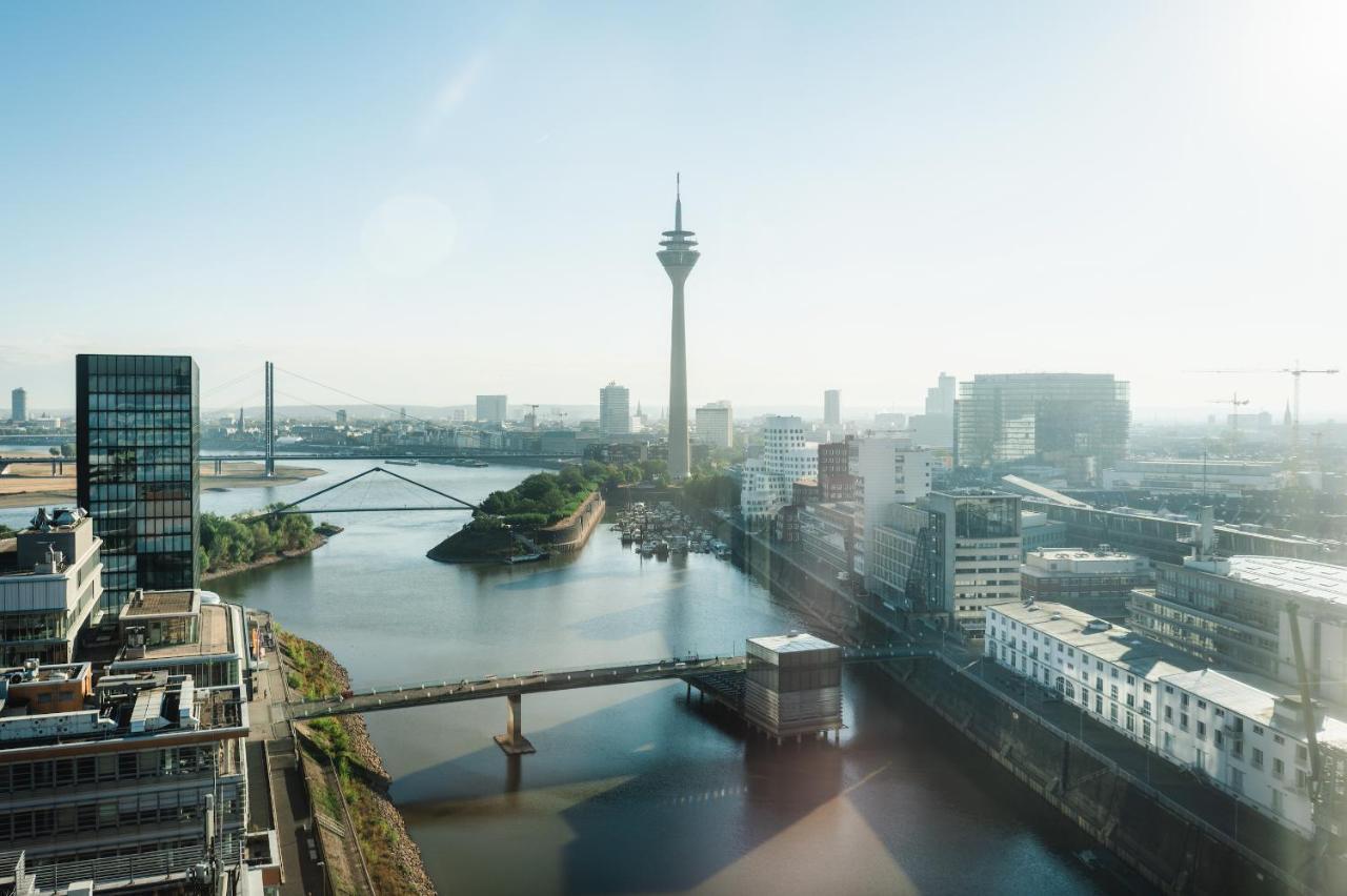 Henri Hotel Duesseldorf Downtown Exterior photo